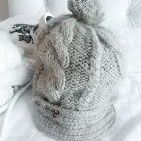Orage acrylic knit Pom Pom hat - Picture 5 of 11
